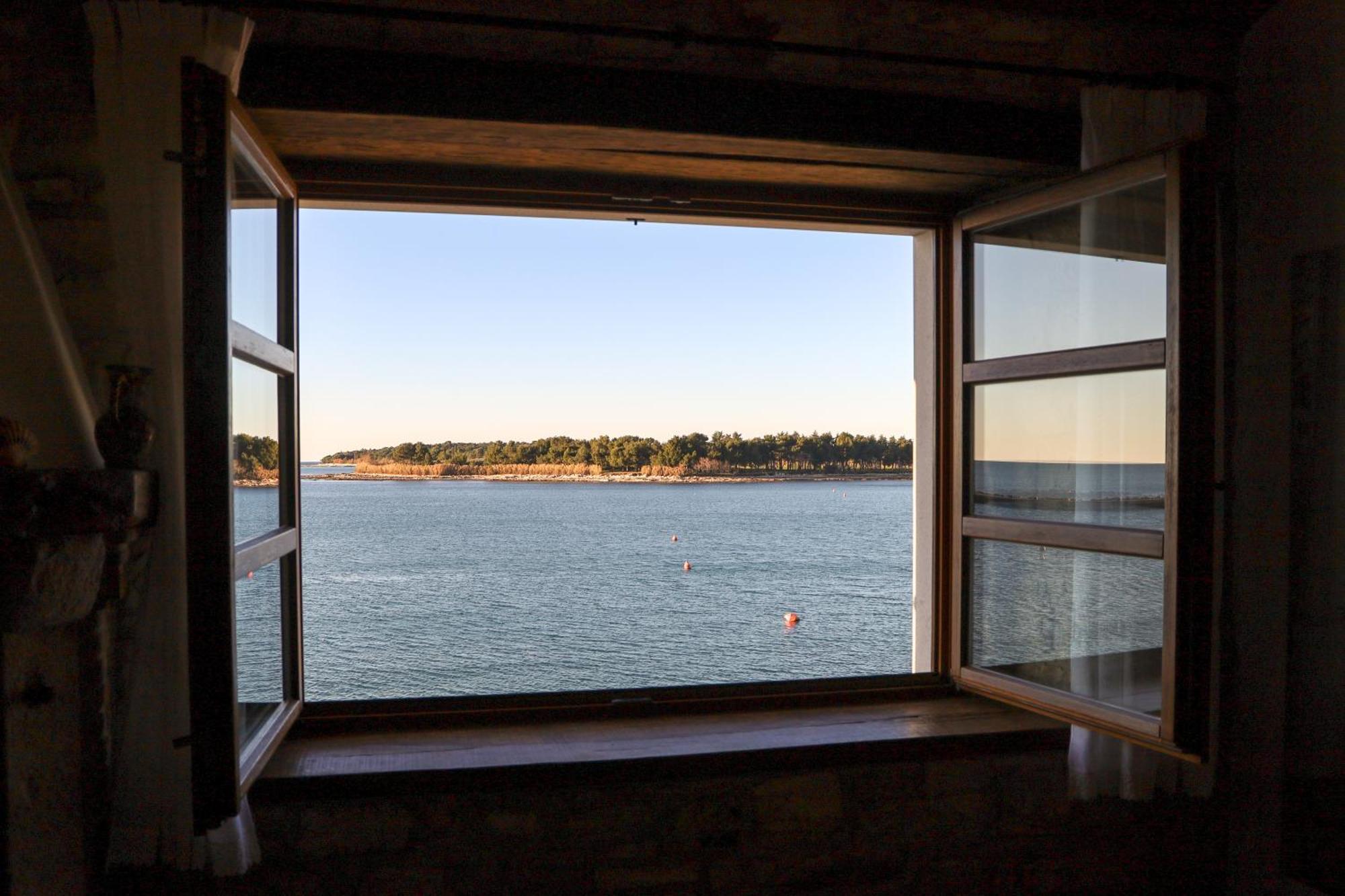 City Center Coastal Escape - Apartments With Sea View Or Cozy Room Novigrad  Ngoại thất bức ảnh