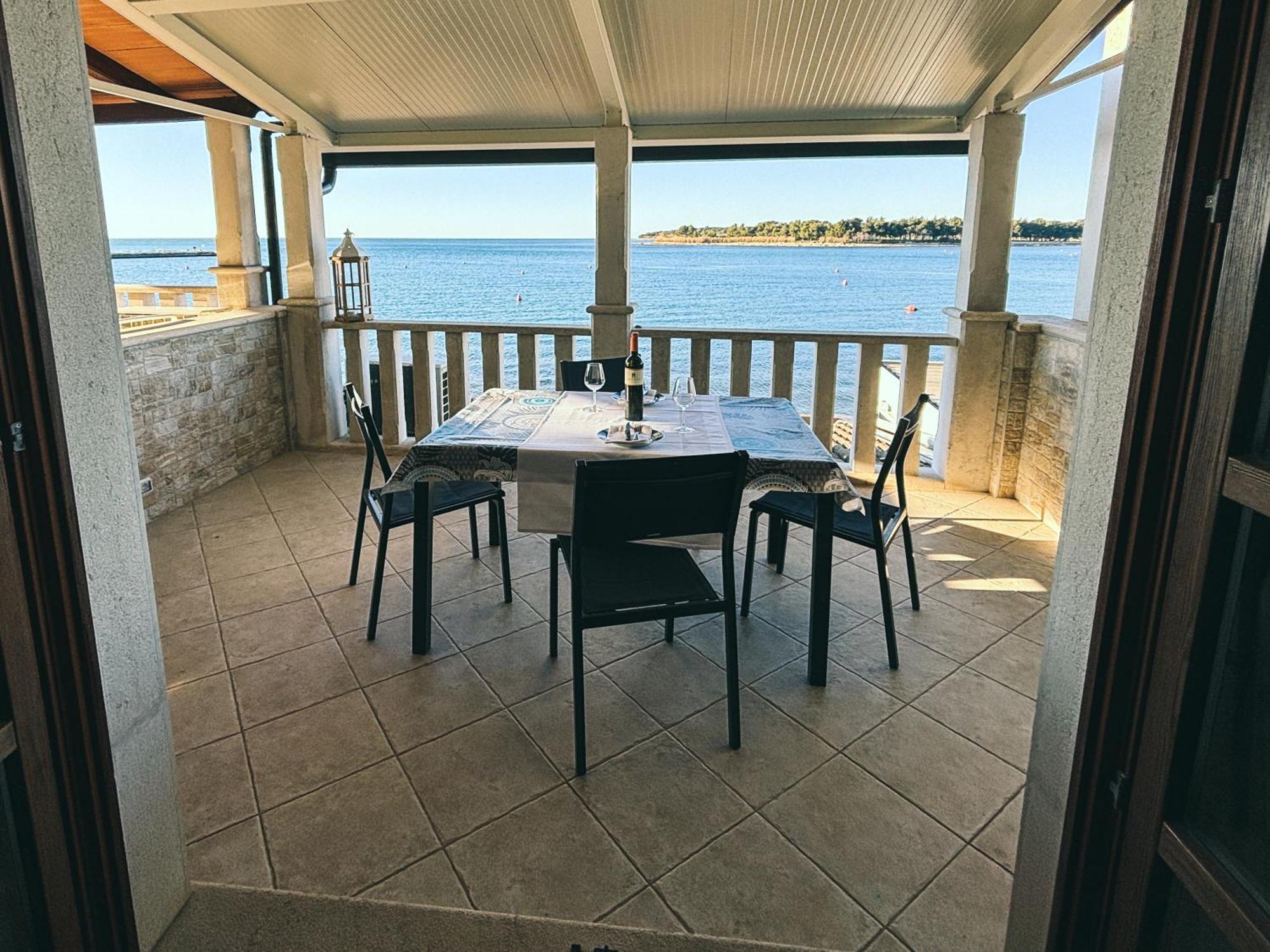 City Center Coastal Escape - Apartments With Sea View Or Cozy Room Novigrad  Ngoại thất bức ảnh