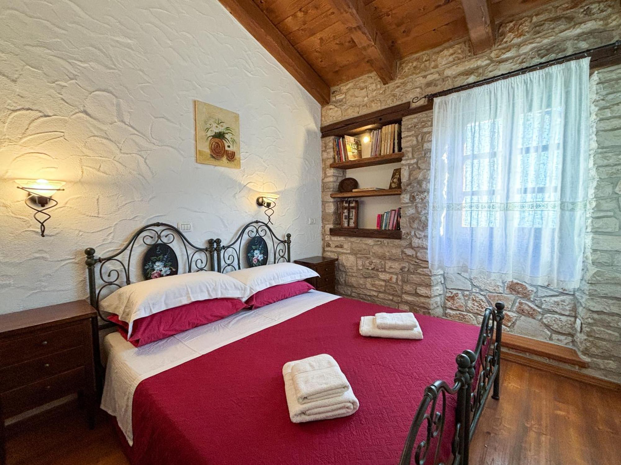 City Center Coastal Escape - Apartments With Sea View Or Cozy Room Novigrad  Ngoại thất bức ảnh